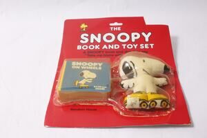 The Snoopy Book and Toy Set by Random House Vintage ~ 260612-WH 1113